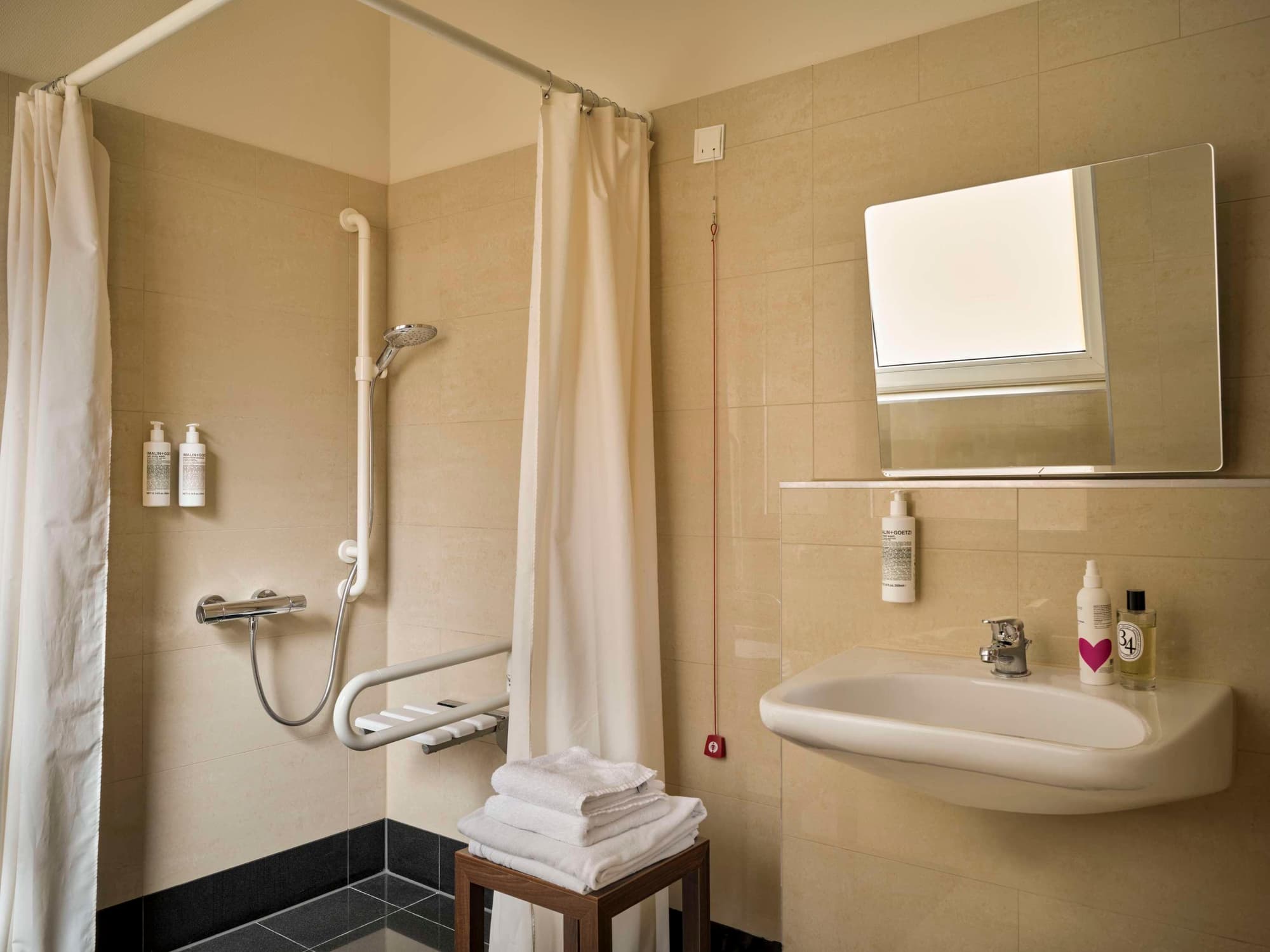 Flemings Hotel Frankfurt Main-Riverside, Room