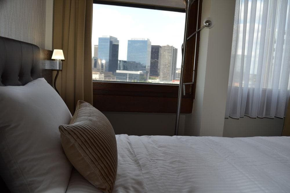 The Helmet Hotel, General view