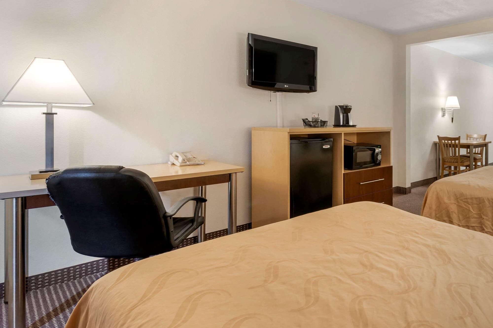 Surestay Best Western Obetz Rickenbacker Airport, Room