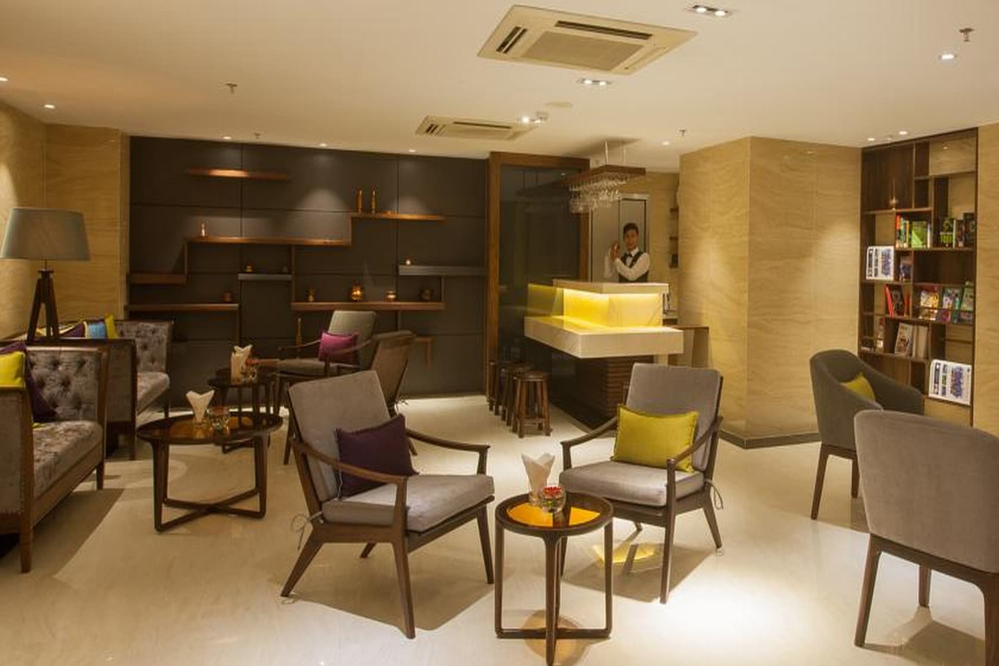 Adora Mira Hotel, Lobby