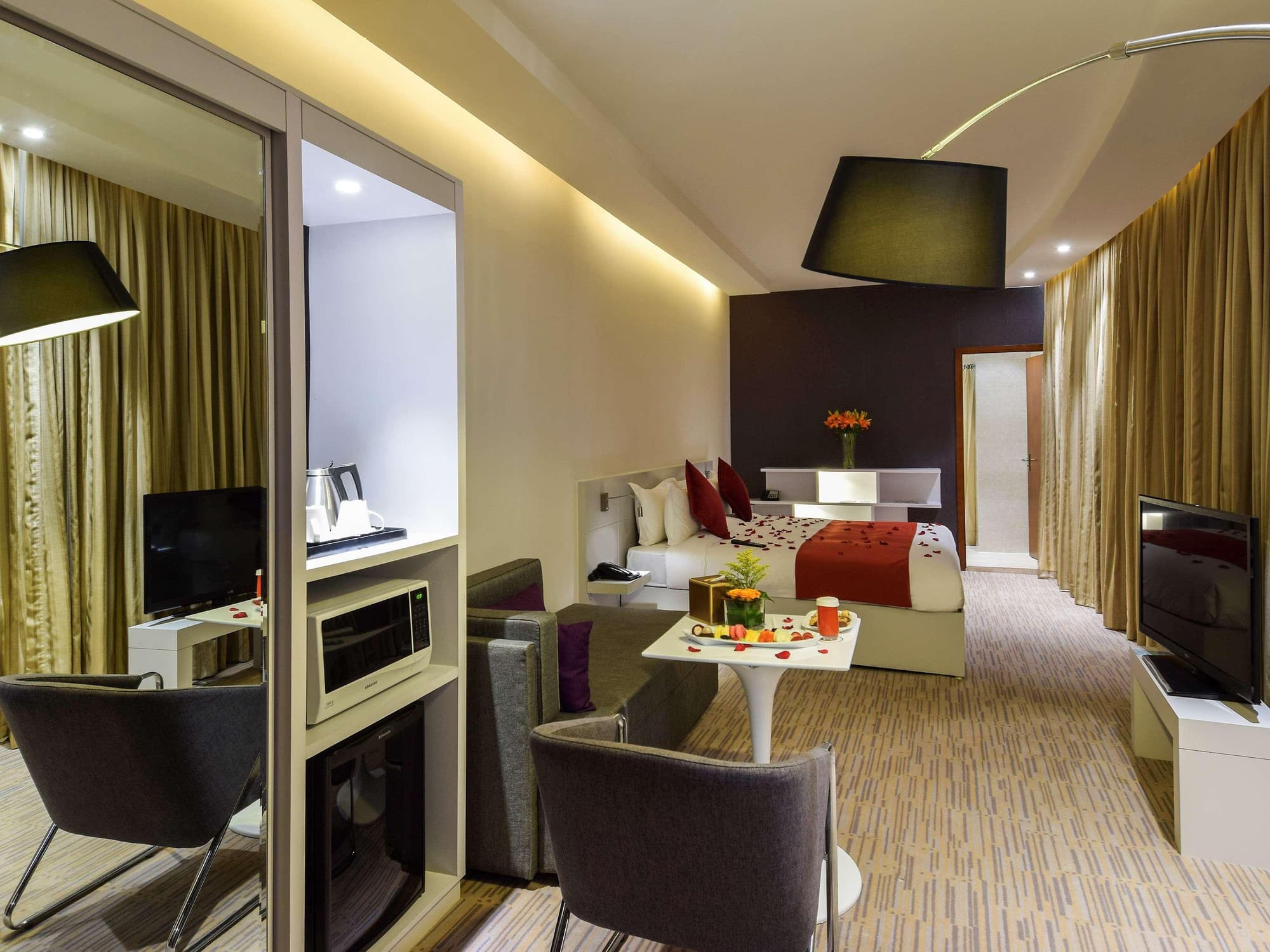 Novotel Suites Riyadh Dyar, Room