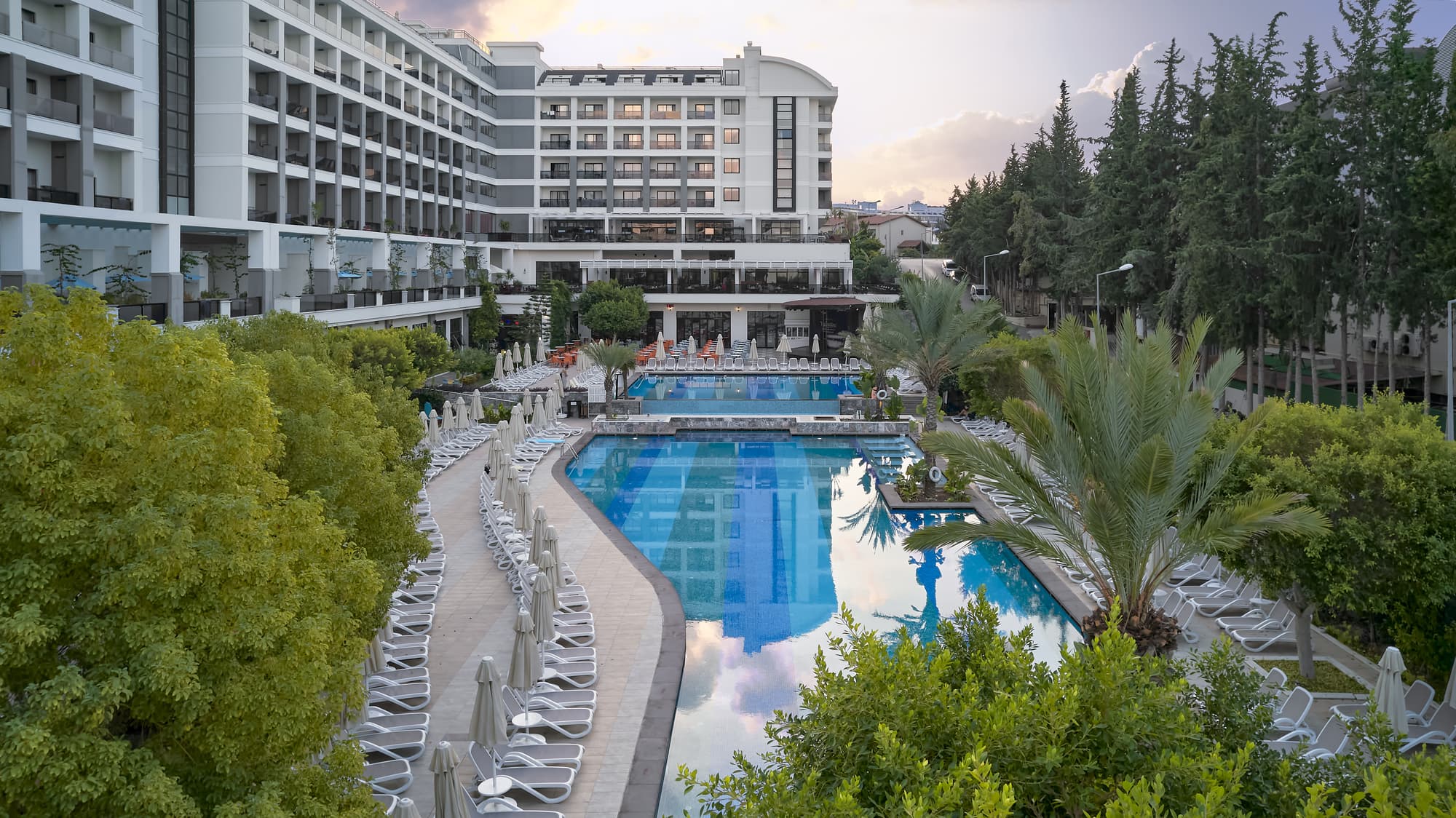 Seaden Valentine Resort & Spa adult only+16, Pool