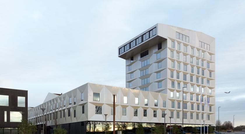 Clarion Hotel Air, General view