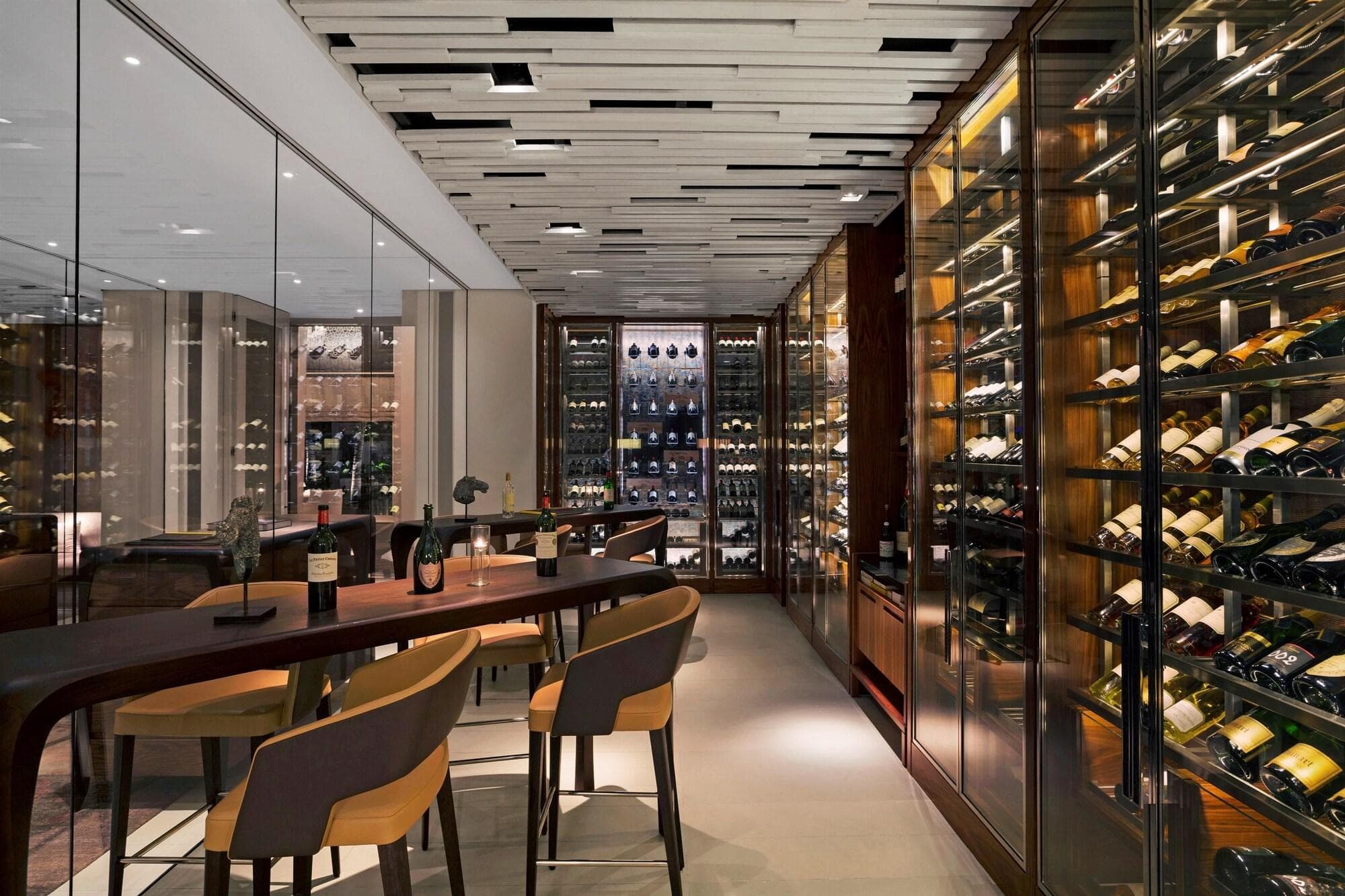 Cheval Blanc Randheli, Bar