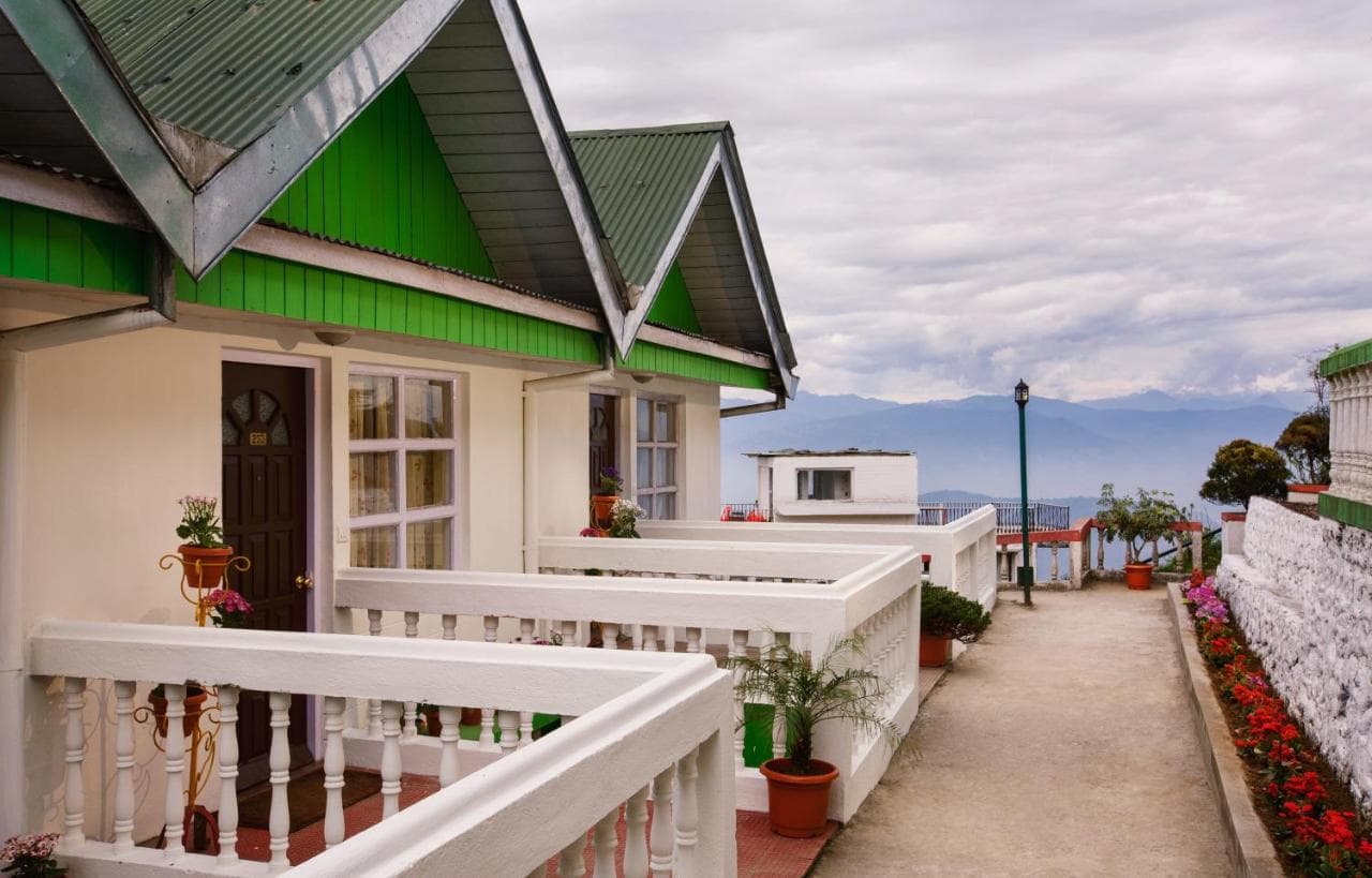 Sterling Darjeeling, General view