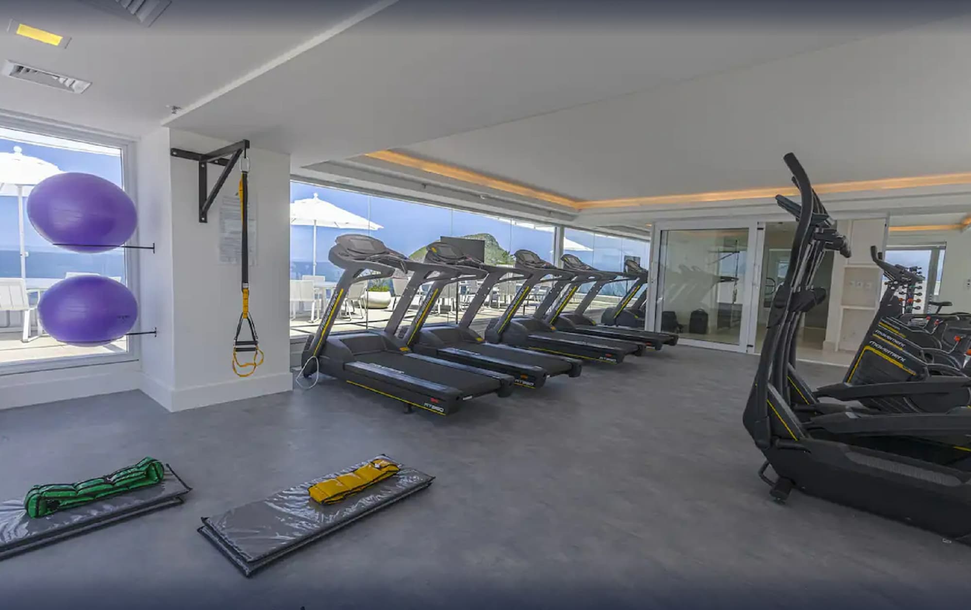 CDesign Hotel, Sports and Entertainment