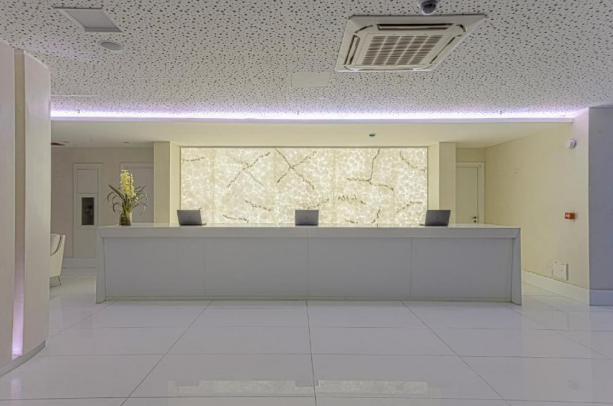 CDesign Hotel, Lobby