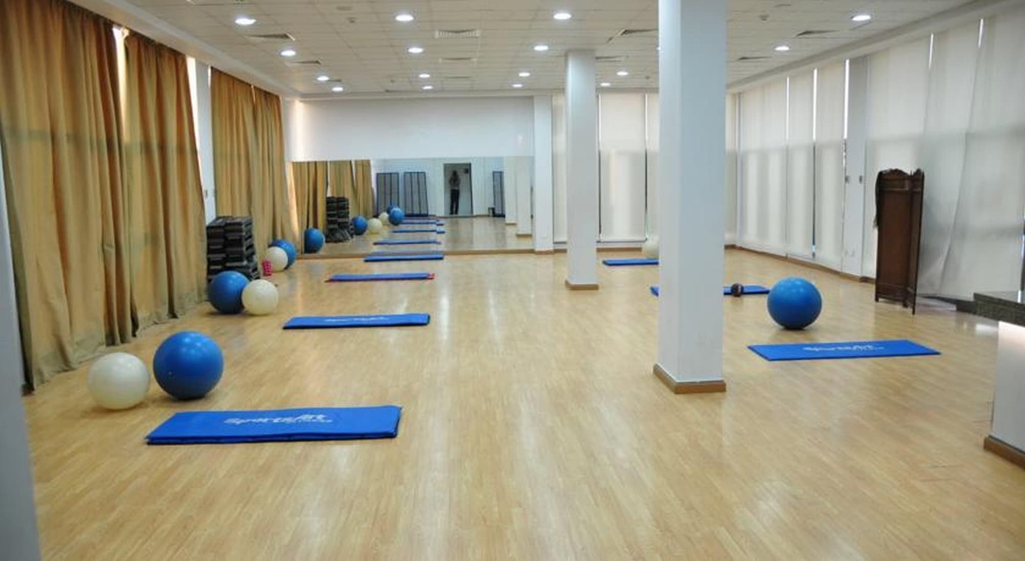 Jewel Sport City & Aqua Park, Sports and Entertainment