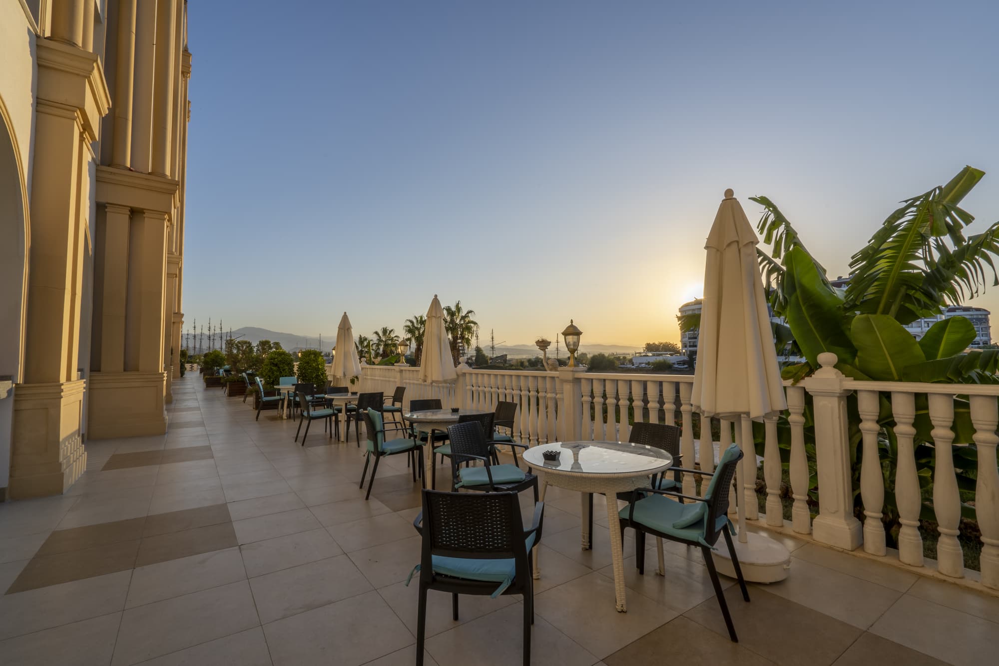 J'Adore Deluxe Hotel & Spa, General view