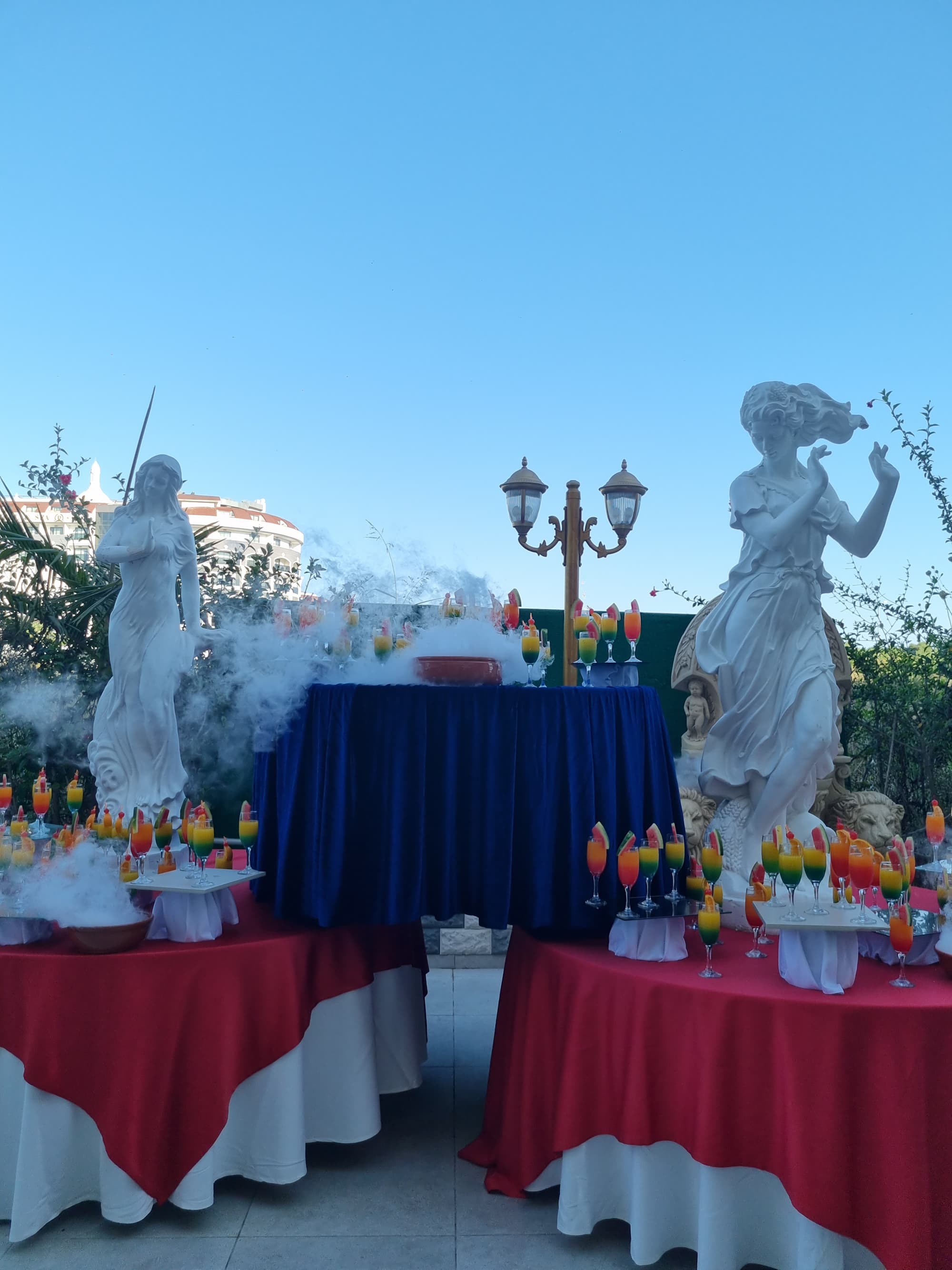 J'Adore Deluxe Hotel & Spa, Restaurant