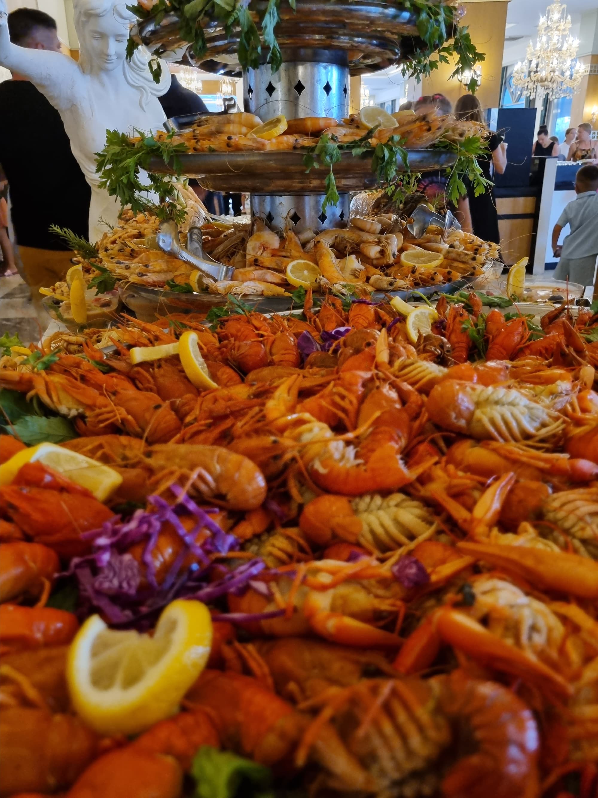 J'Adore Deluxe Hotel & Spa, Restaurant