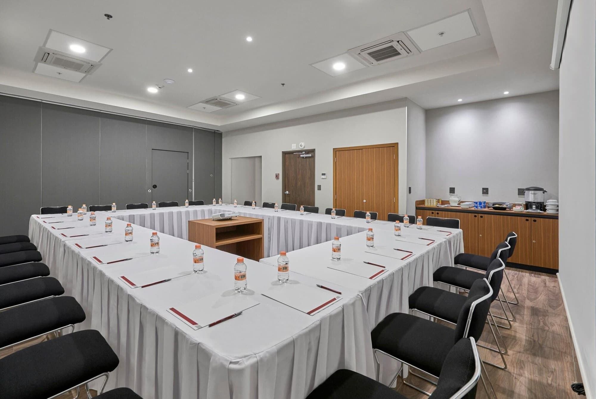 City Suites Silao Aeropuerto, Conferences