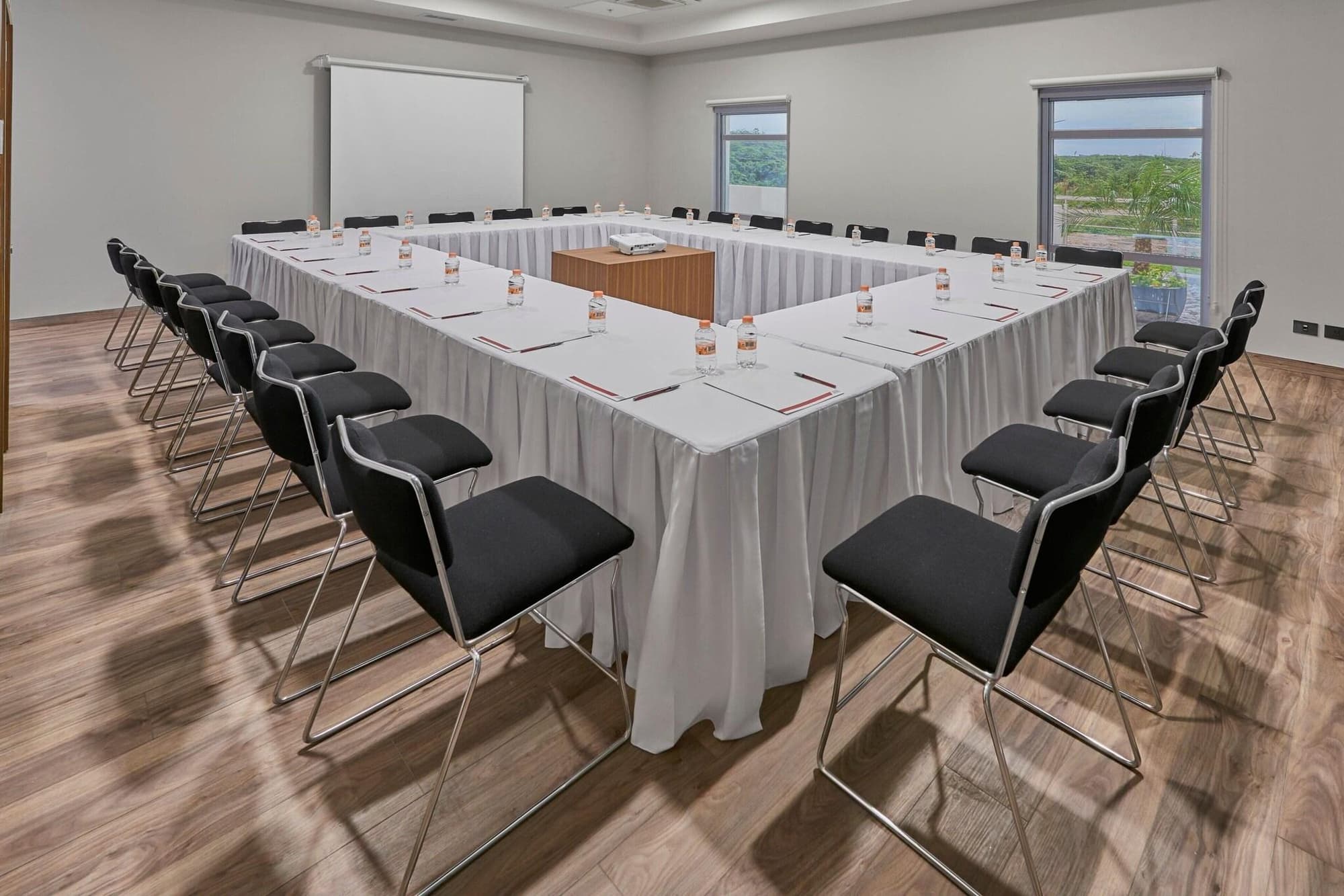 City Suites Silao Aeropuerto, Conferences