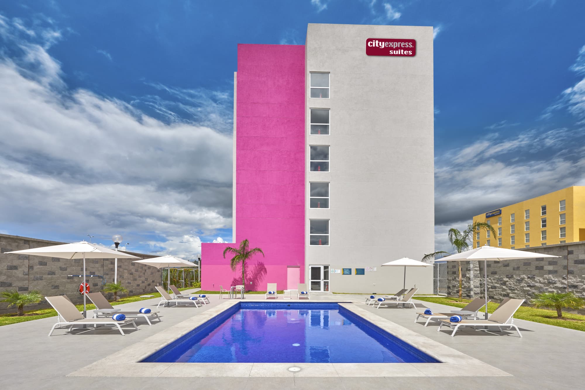 City Suites Silao Aeropuerto, Pool