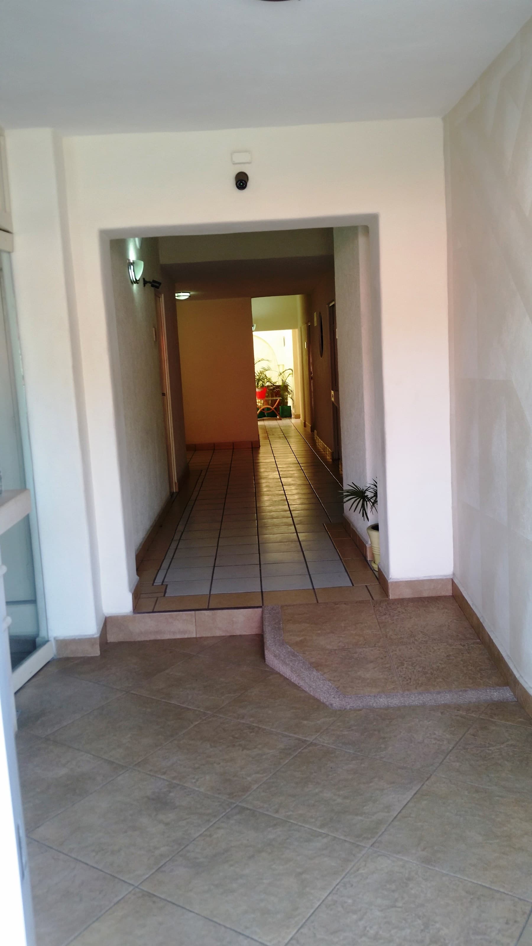 Itto Acapulco, Lobby