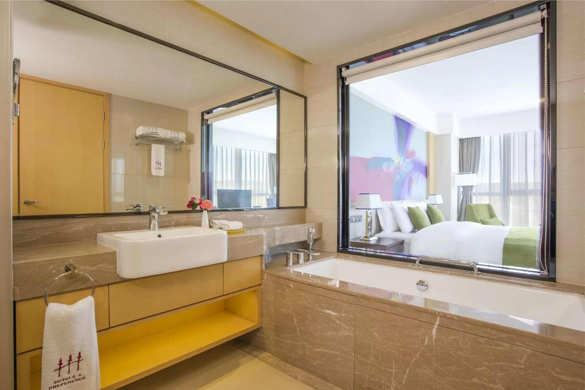 Hotels And Preference Hualing Tbilisi, Room