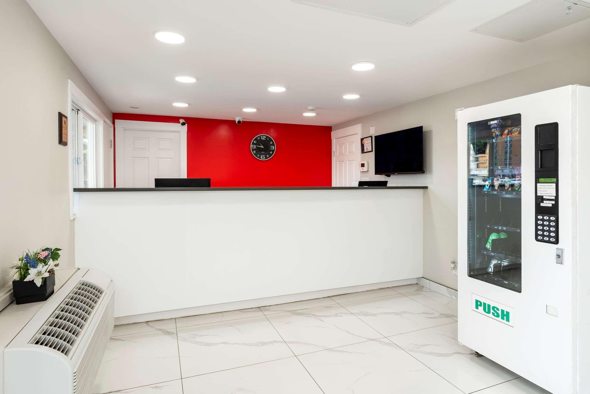 Econo Lodge Prince George, Lobby