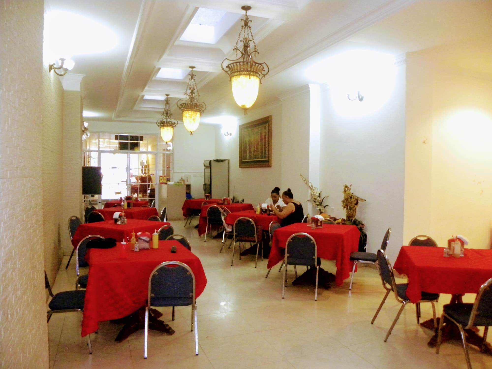 Meryland, Restaurant