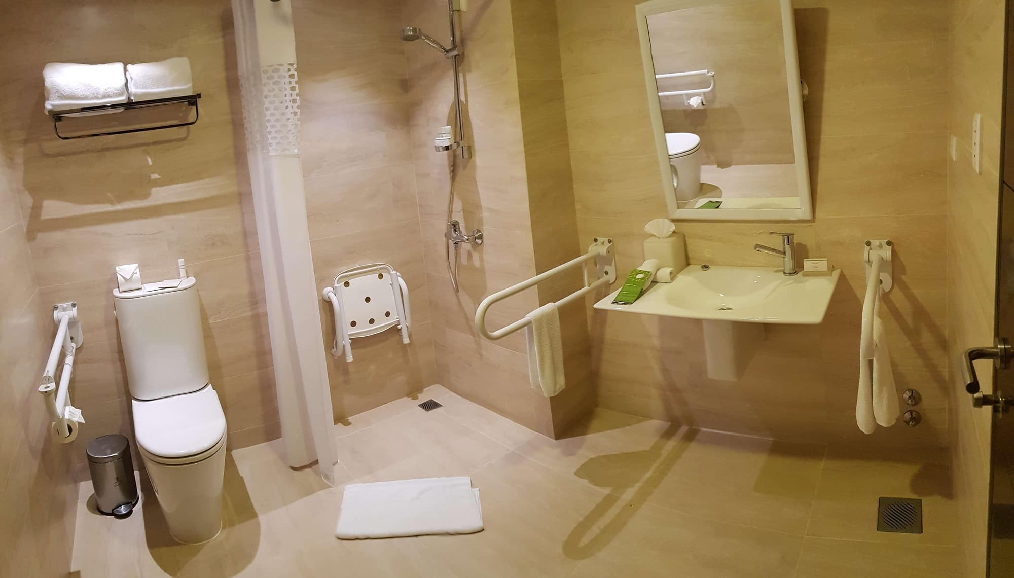 Hampton by Hilton Santa Cruz/Equipetrol, Bolivia, Room