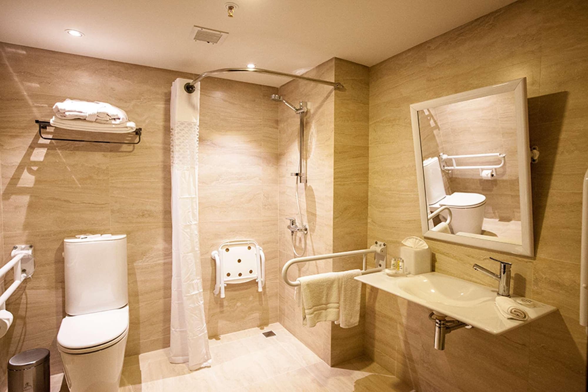 Hampton by Hilton Santa Cruz/Equipetrol, Bolivia, Room