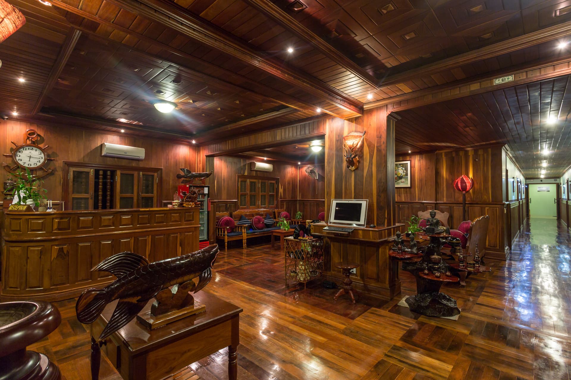 Hima Boutique, Lobby