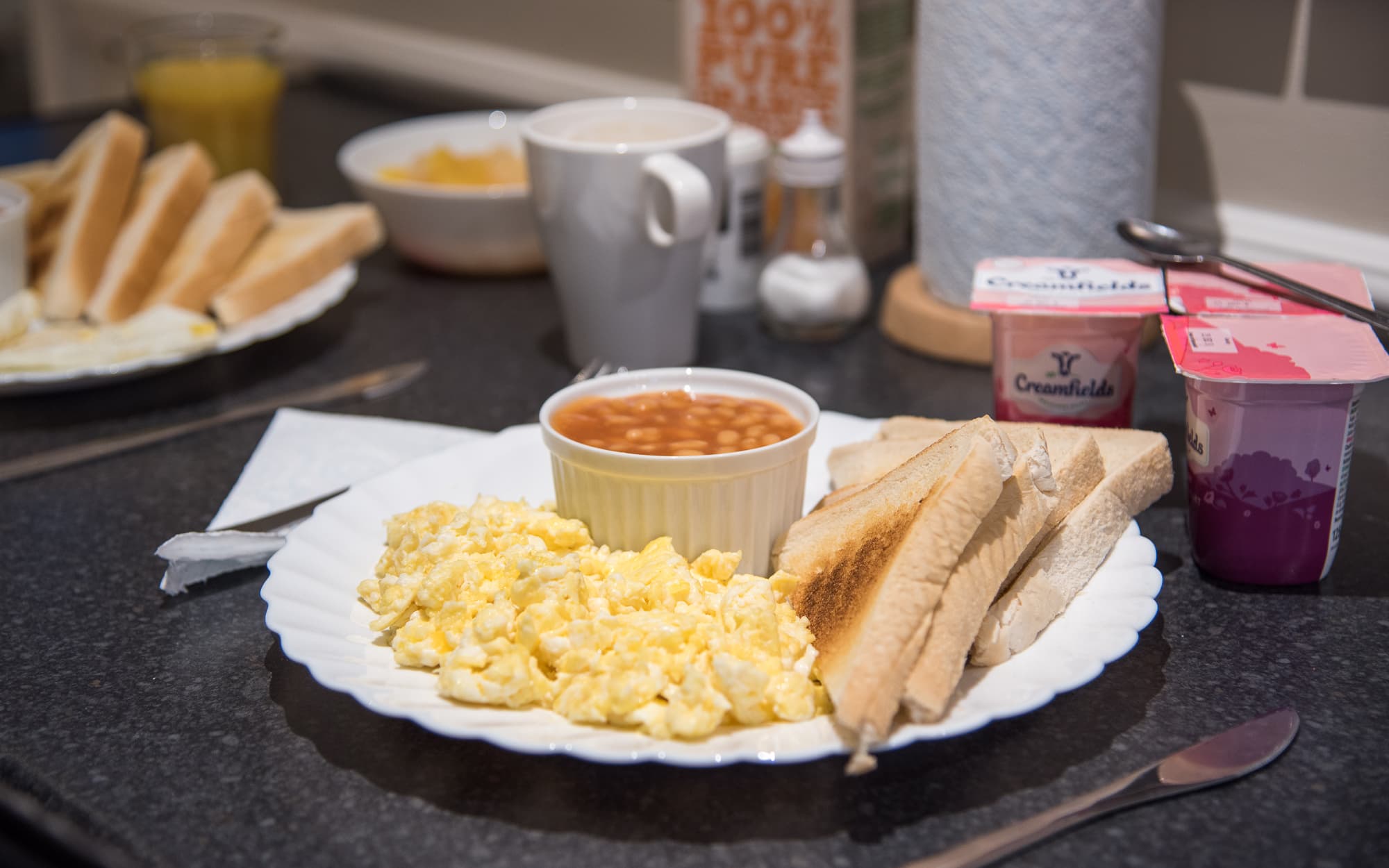 Saba Hotel London, Restaurant