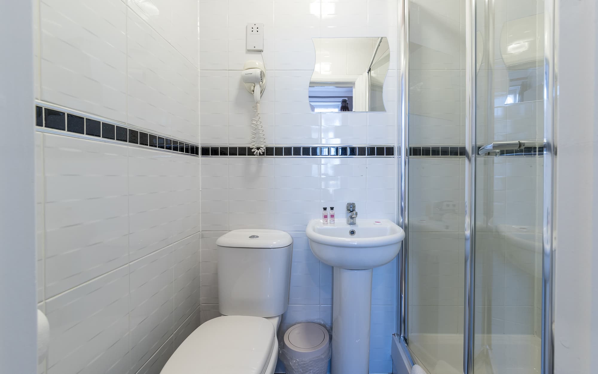 Saba Hotel London, Room