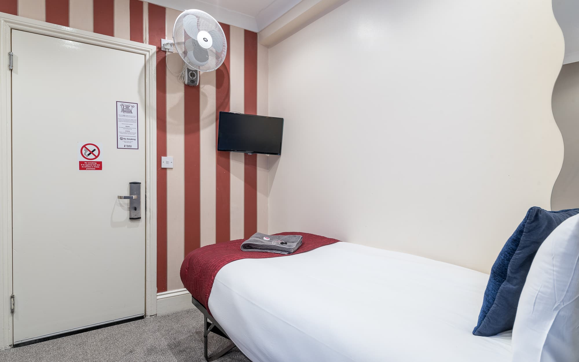 Saba Hotel London, Room