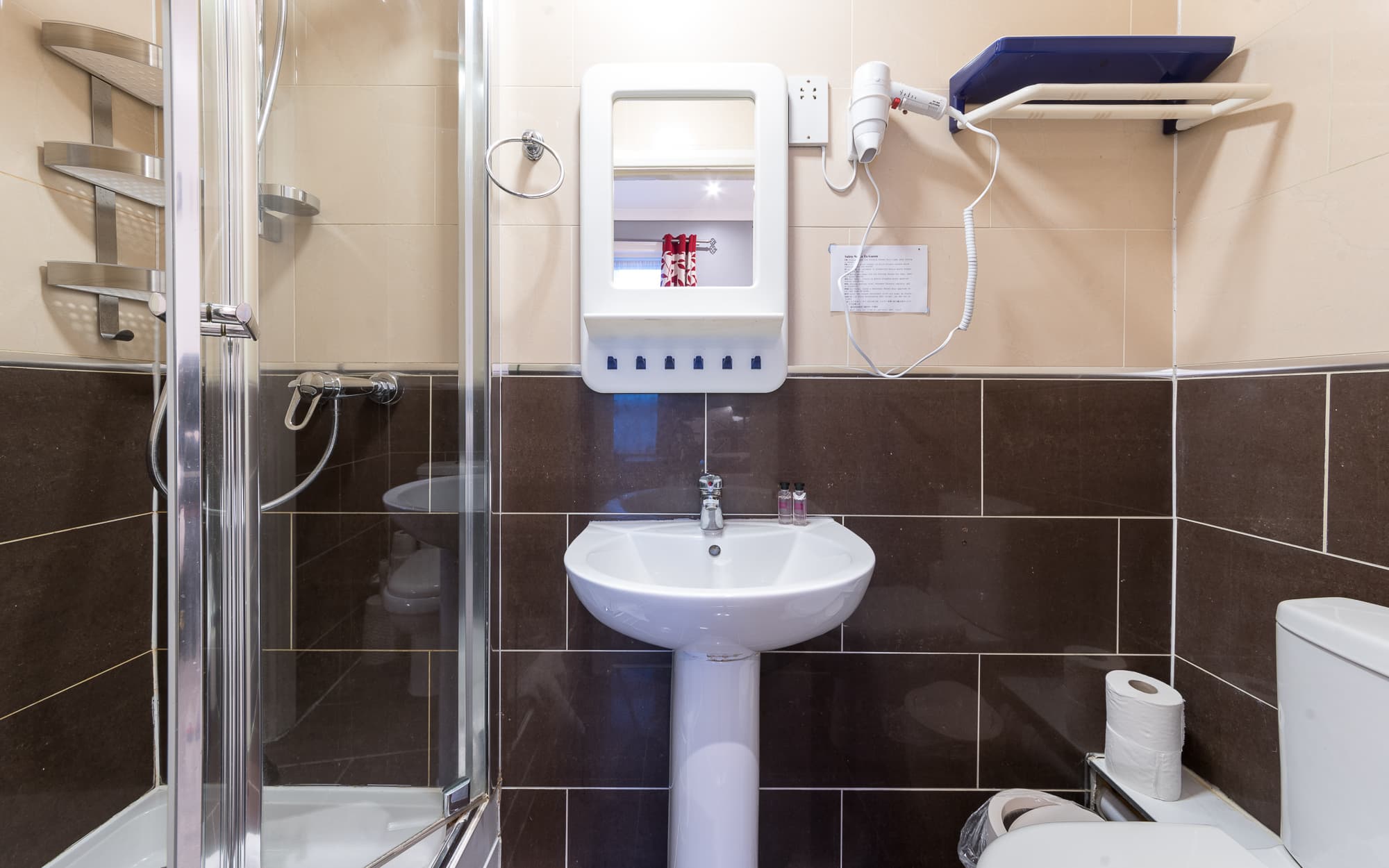 Saba Hotel London, Room