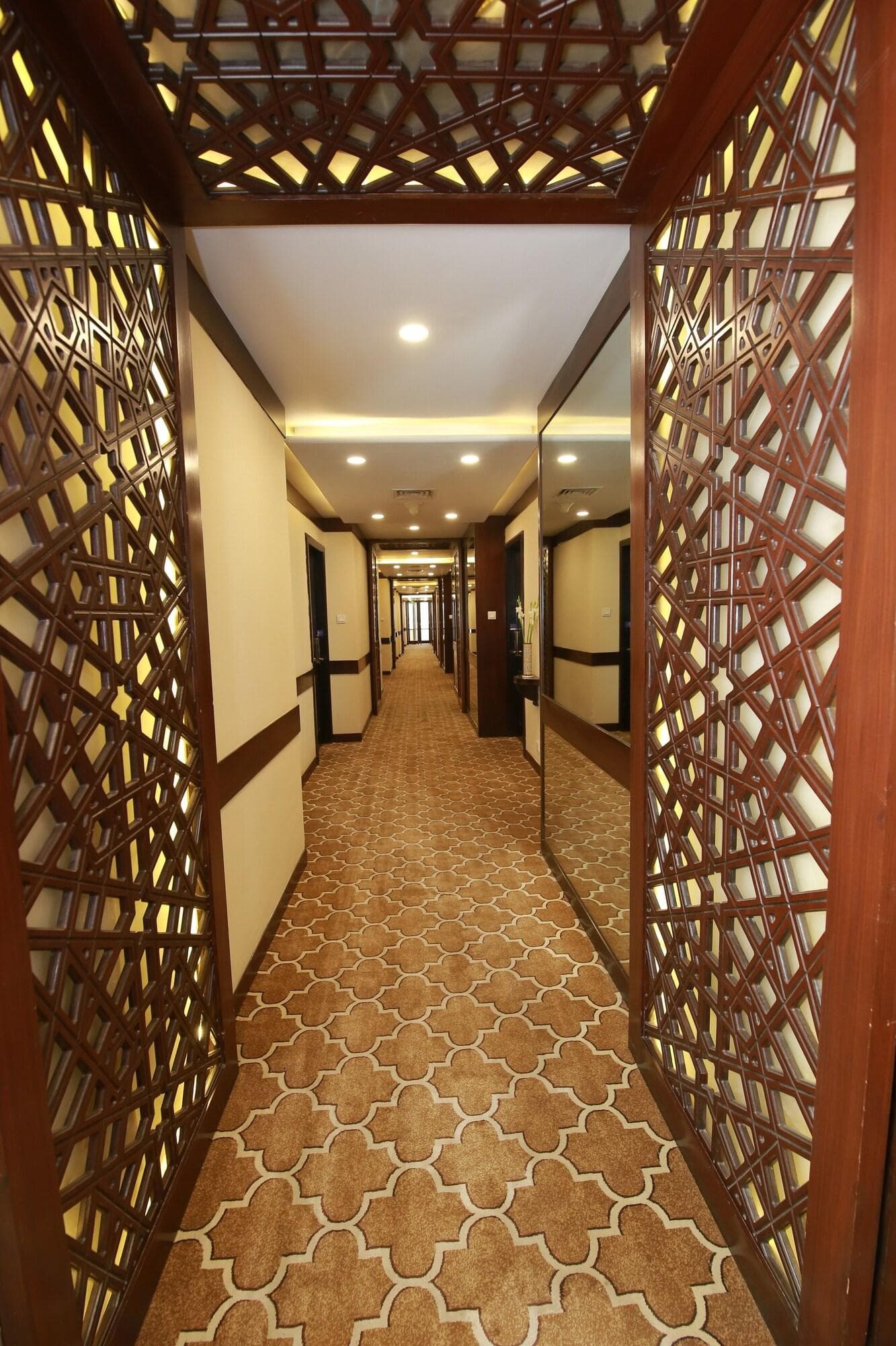 Ramada By Wyndham Multan, Lobby