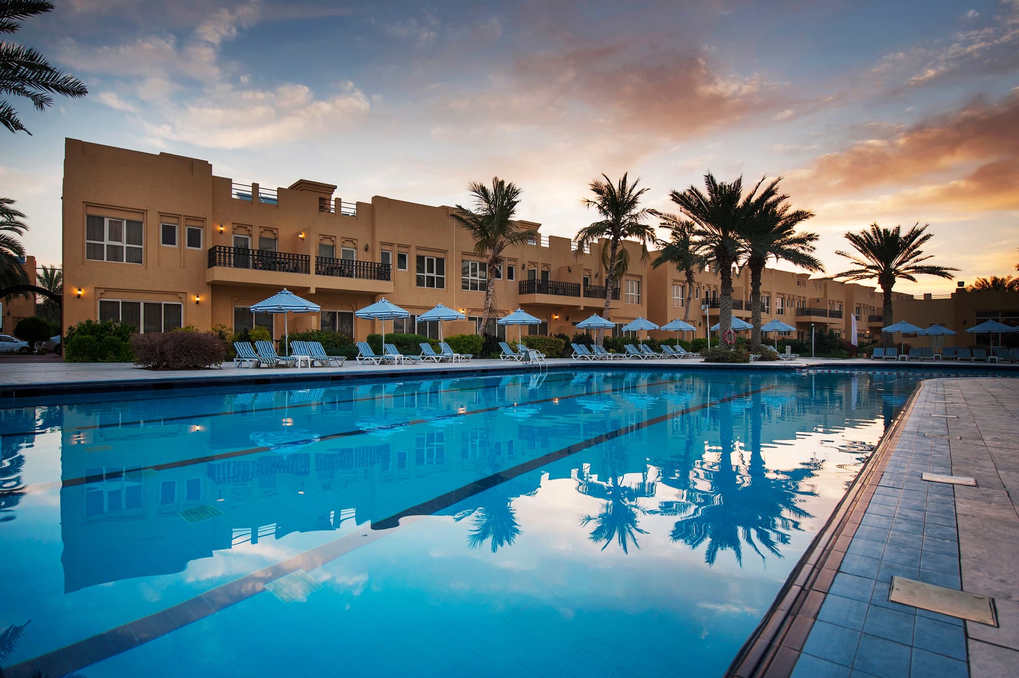 Al Hamra Residence, Pool