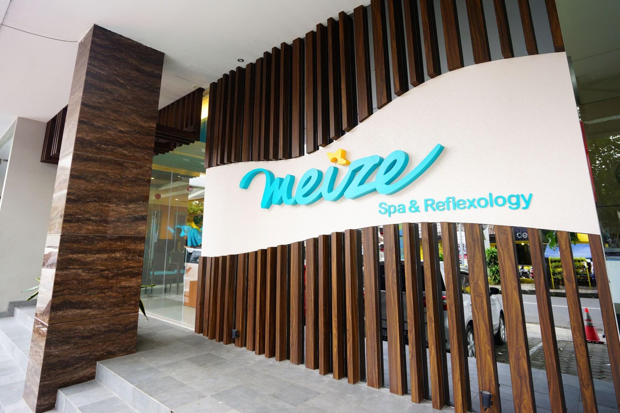 Meize Hotel Bandung, Sports and Entertainment