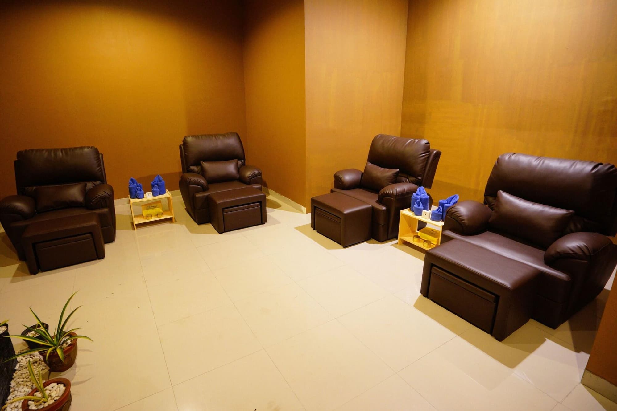 Meize Hotel Bandung, Sports and Entertainment