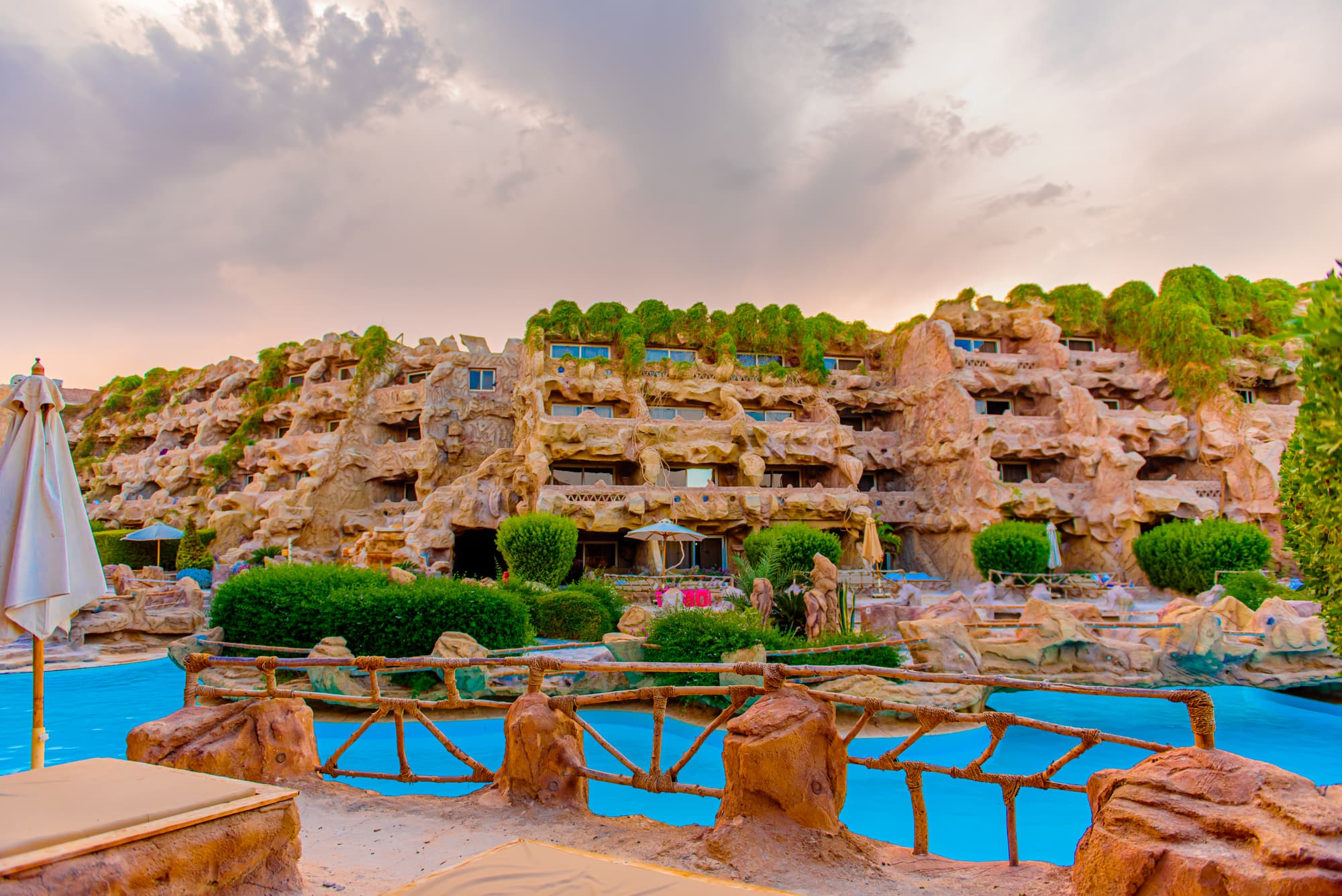 Caves Beach Resort Hurghada, General view