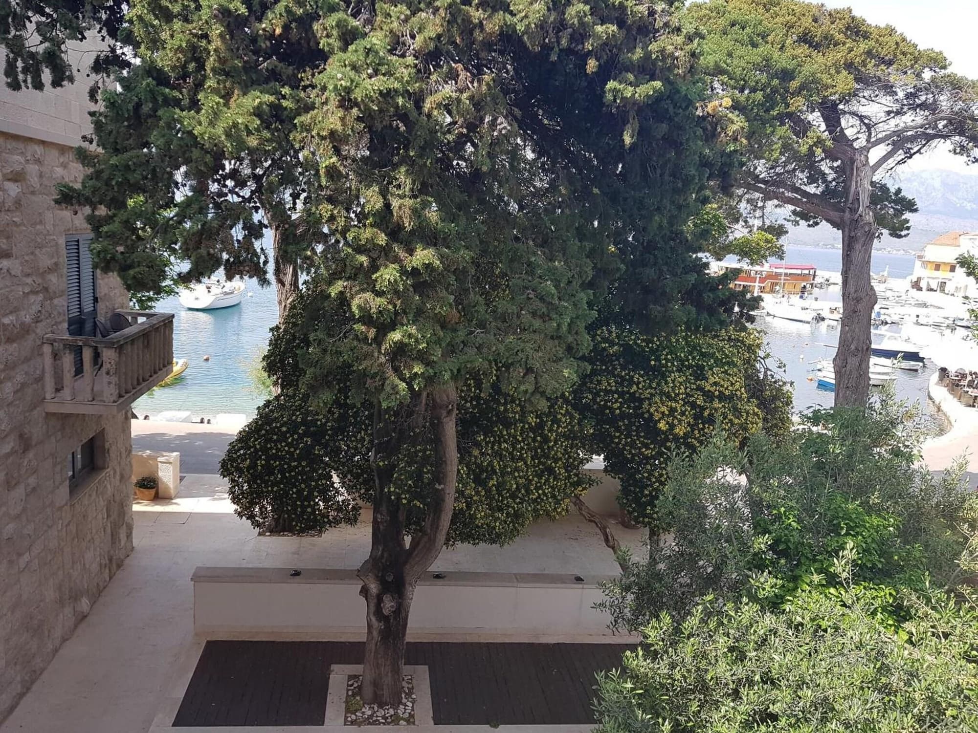 Lipa Hotel, General view