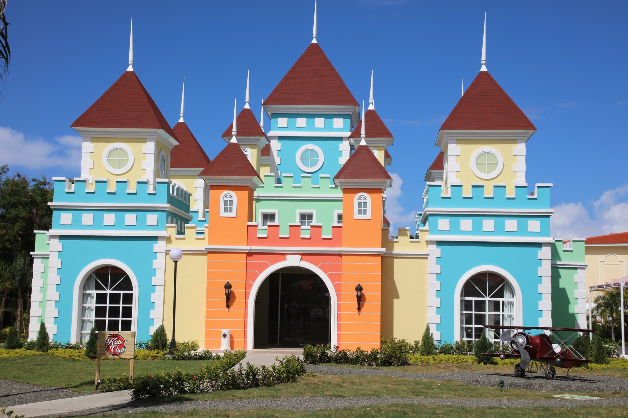 Bahia Principe Fantasia Punta Cana All Inclusive, Deportes y Entretenimiento