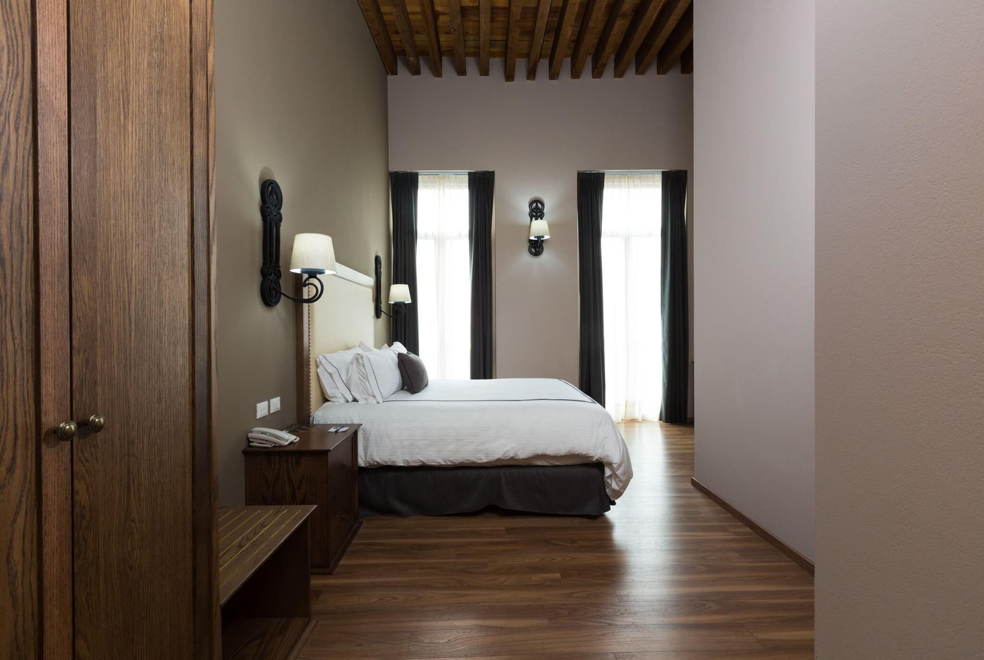 Historico Central, Food & Beverages, Room