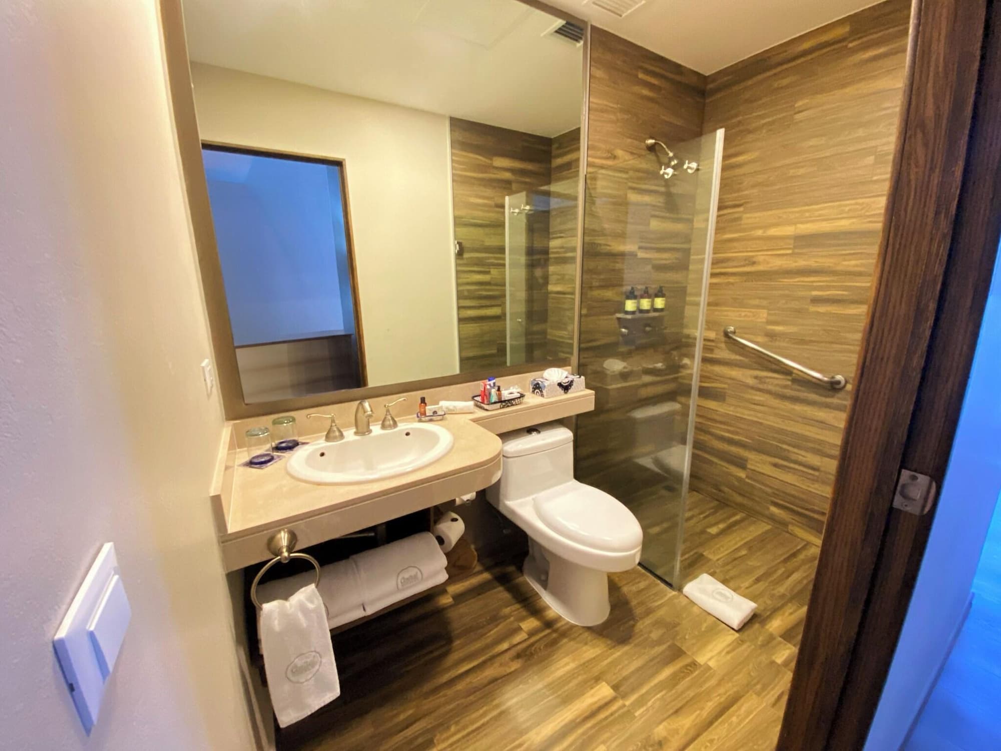 Historico Central, Food & Beverages, Room