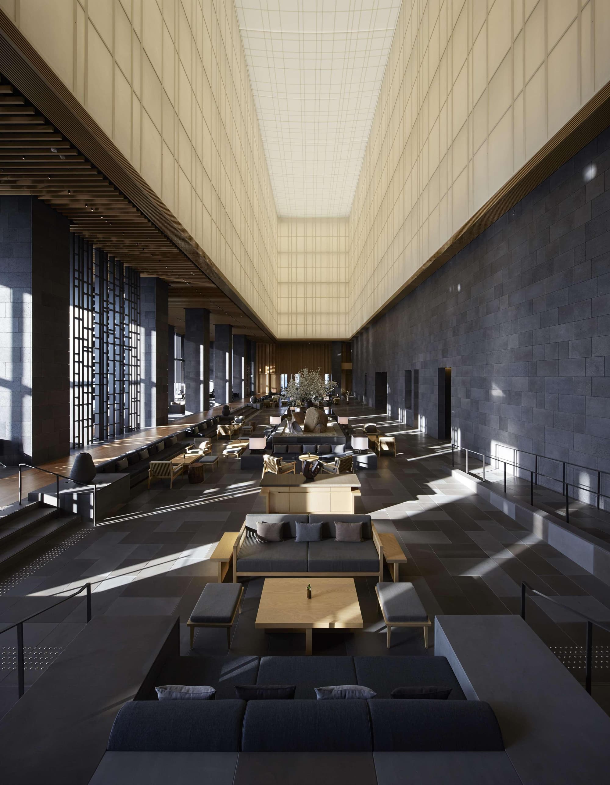 Aman Tokyo, Lobby