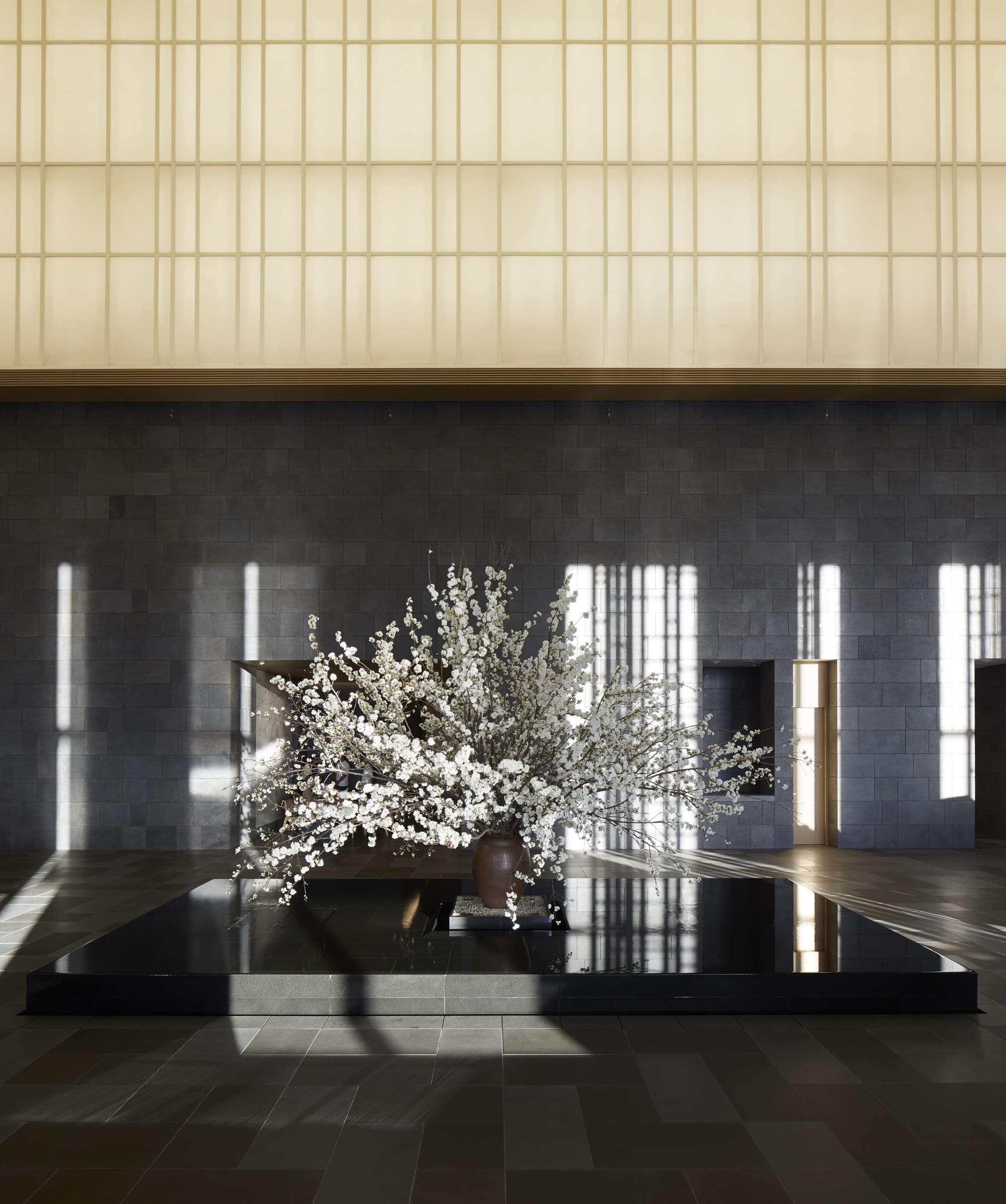 Aman Tokyo, Lobby
