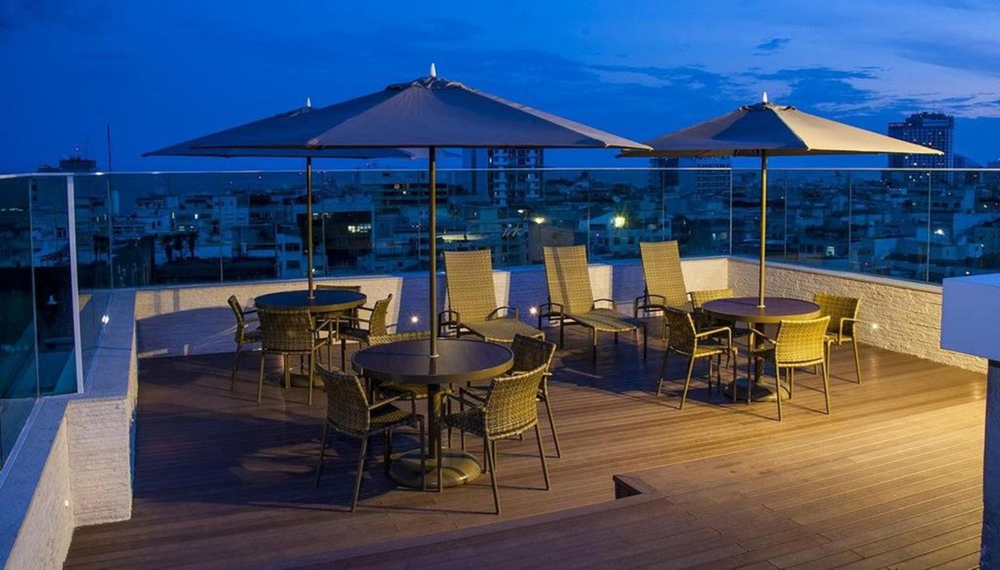 Americas Copacabana hotel, Terrace