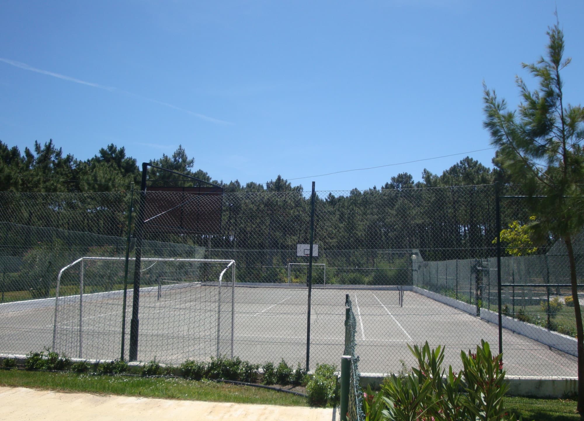 Orbitur Gala, Sports and Entertainment