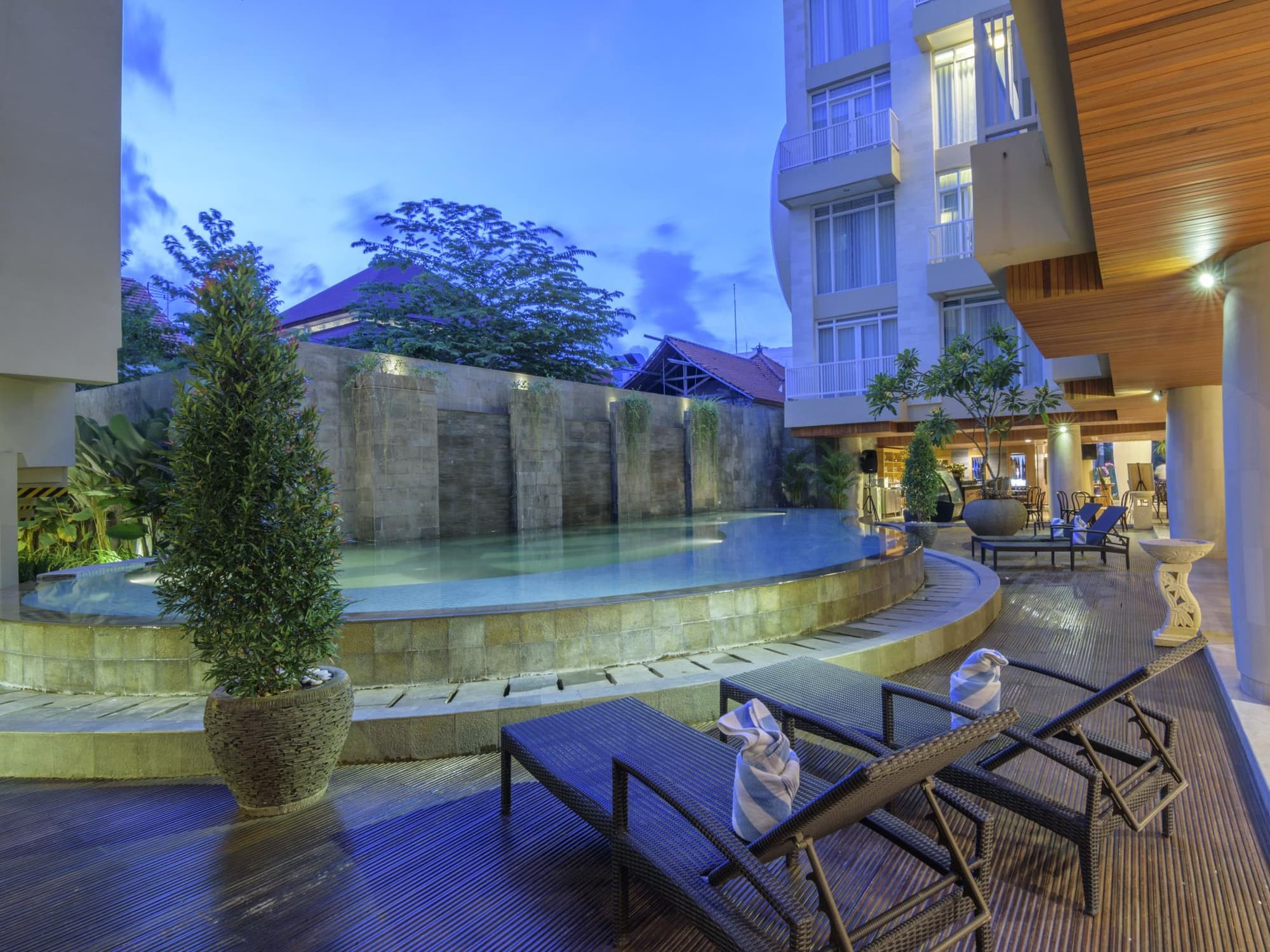 Bedrock Hotel Kuta Bali, General view