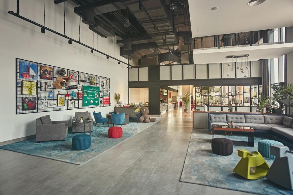 Rove City Centre, Lobby