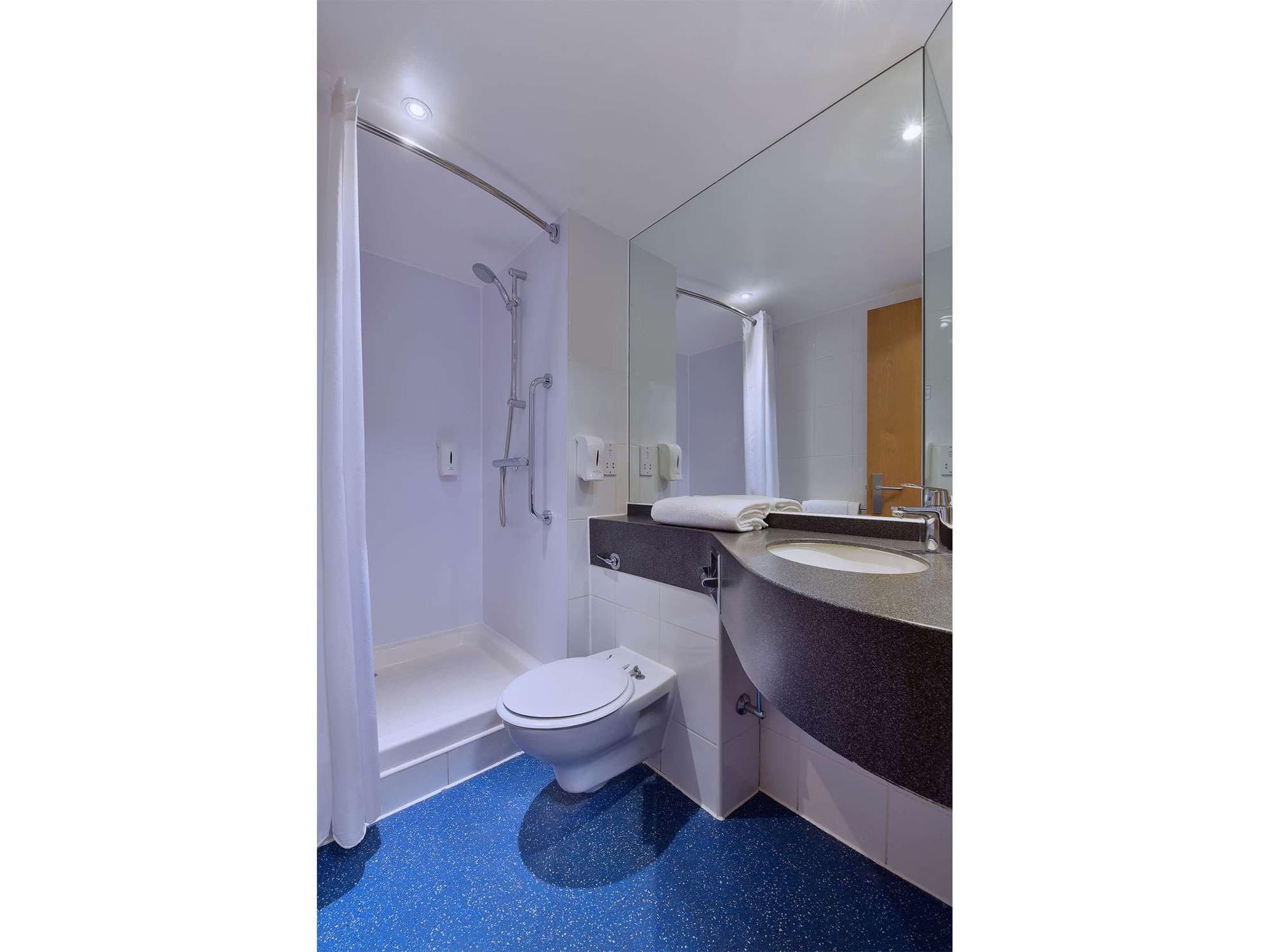 Travelodge London Wembley Hotel, Room