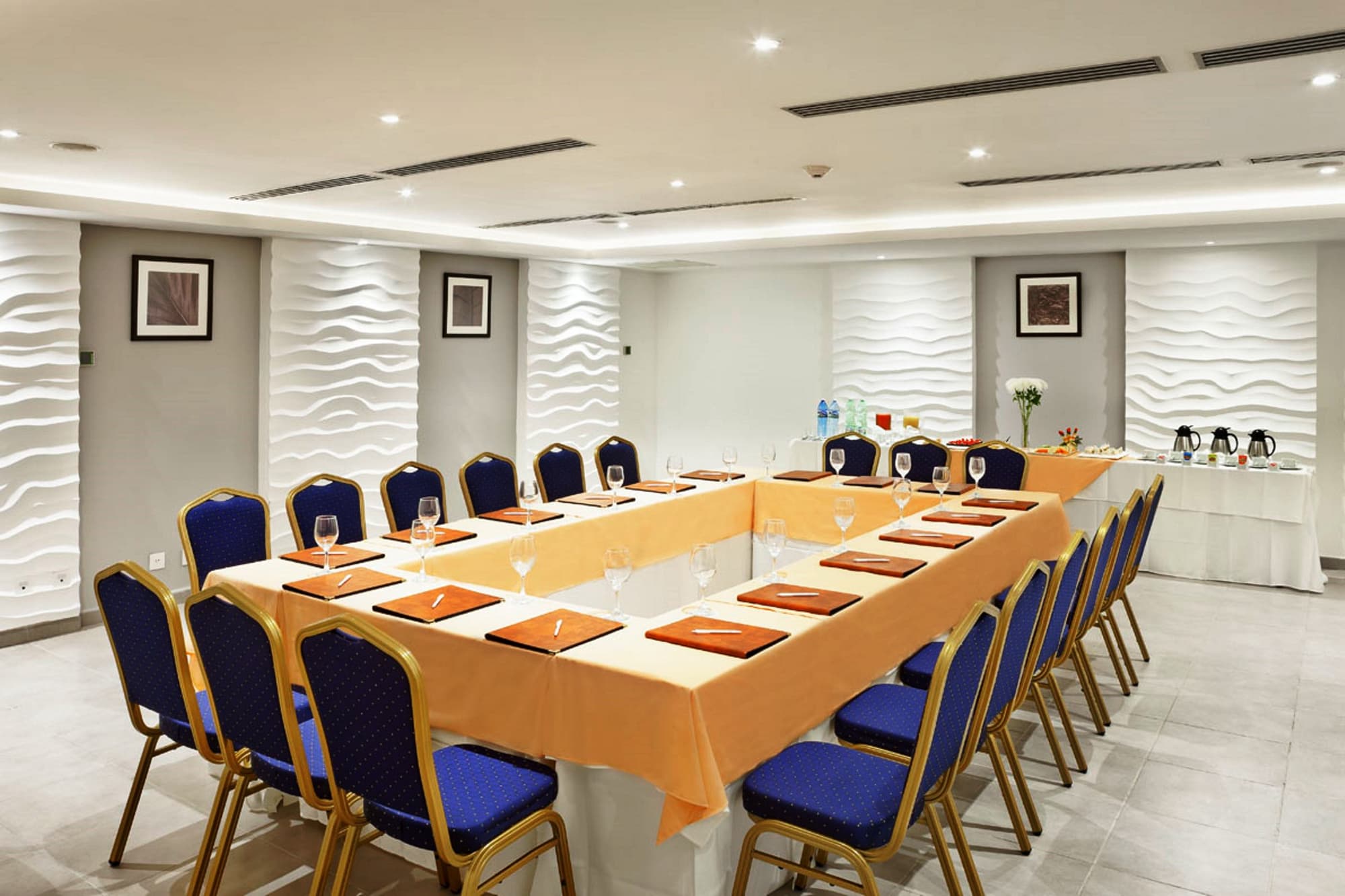 Hotel Playa Vista Azul, Conferences