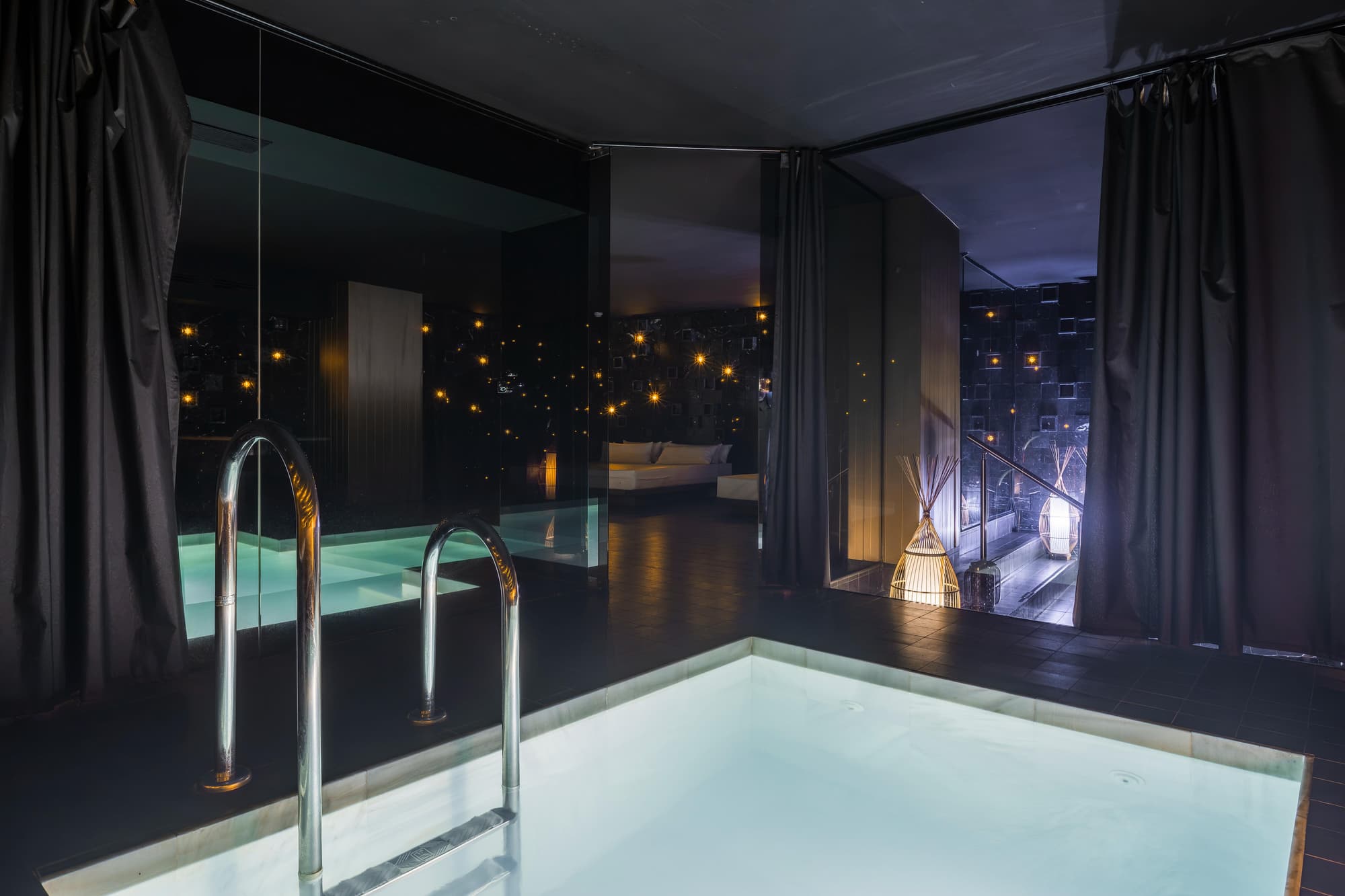 Soho Boutique Granada, Sports and Entertainment