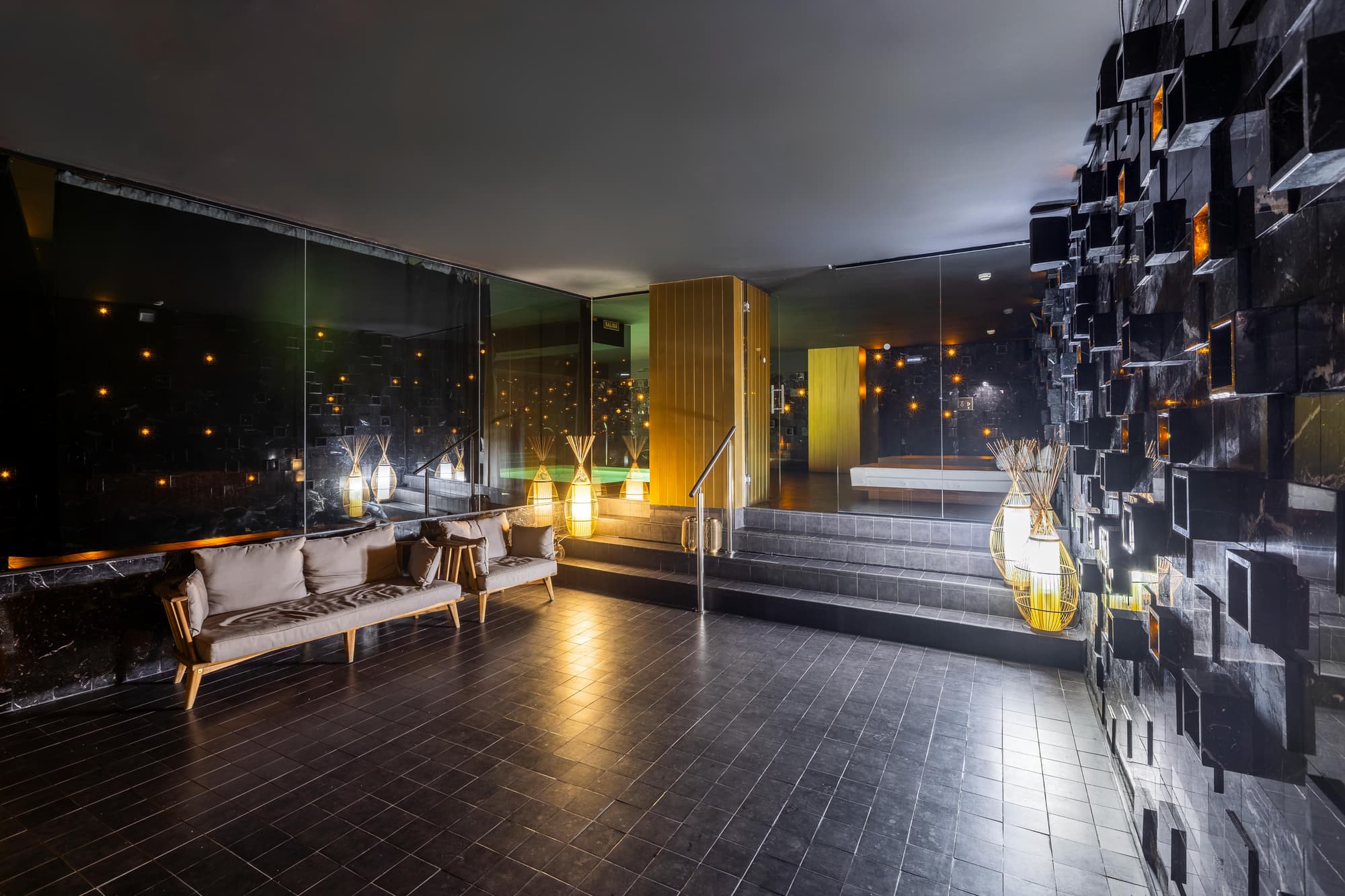 Soho Boutique Granada, Sports and Entertainment