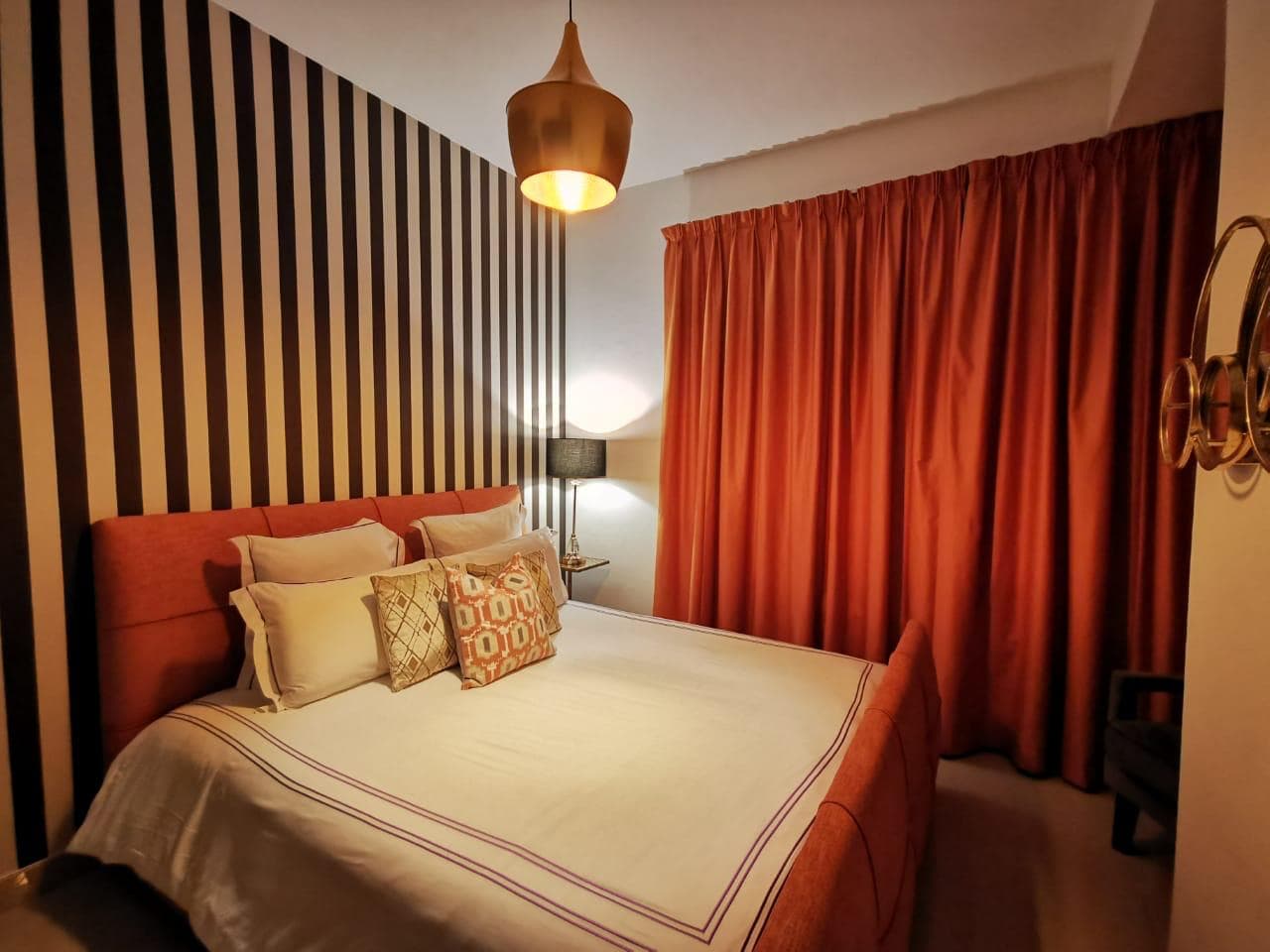 Dream Inn Apartments-29 Boulevard Private Garden, Room