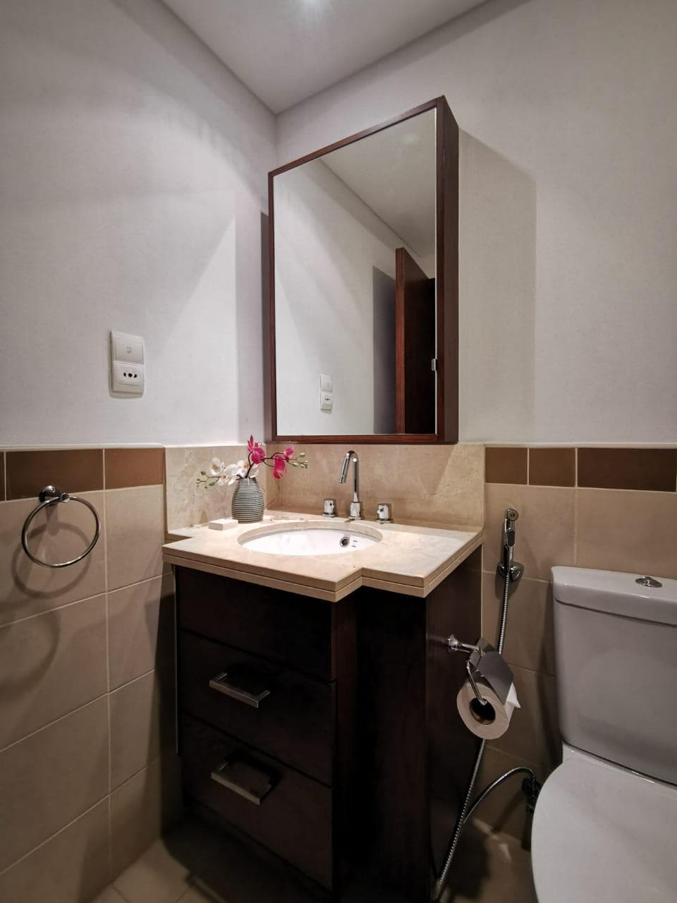 Dream Inn Apartments-29 Boulevard Private Garden, Room